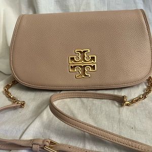 Tory Burch Britten Crossbody in Beige